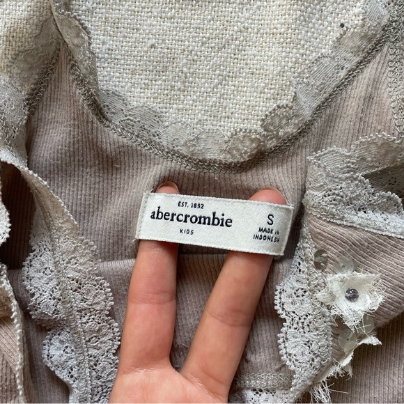 Abercrombie Kids tank top size Small BUT it fits adult XS/S - Picture 7 of 7